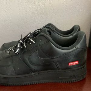 Nike Air Force 1 Supreme Black Size 11.5